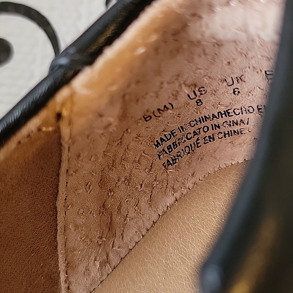 LIKE NEW! Cute little Essential Stretch Ballet Flats - Picture 7 of 8